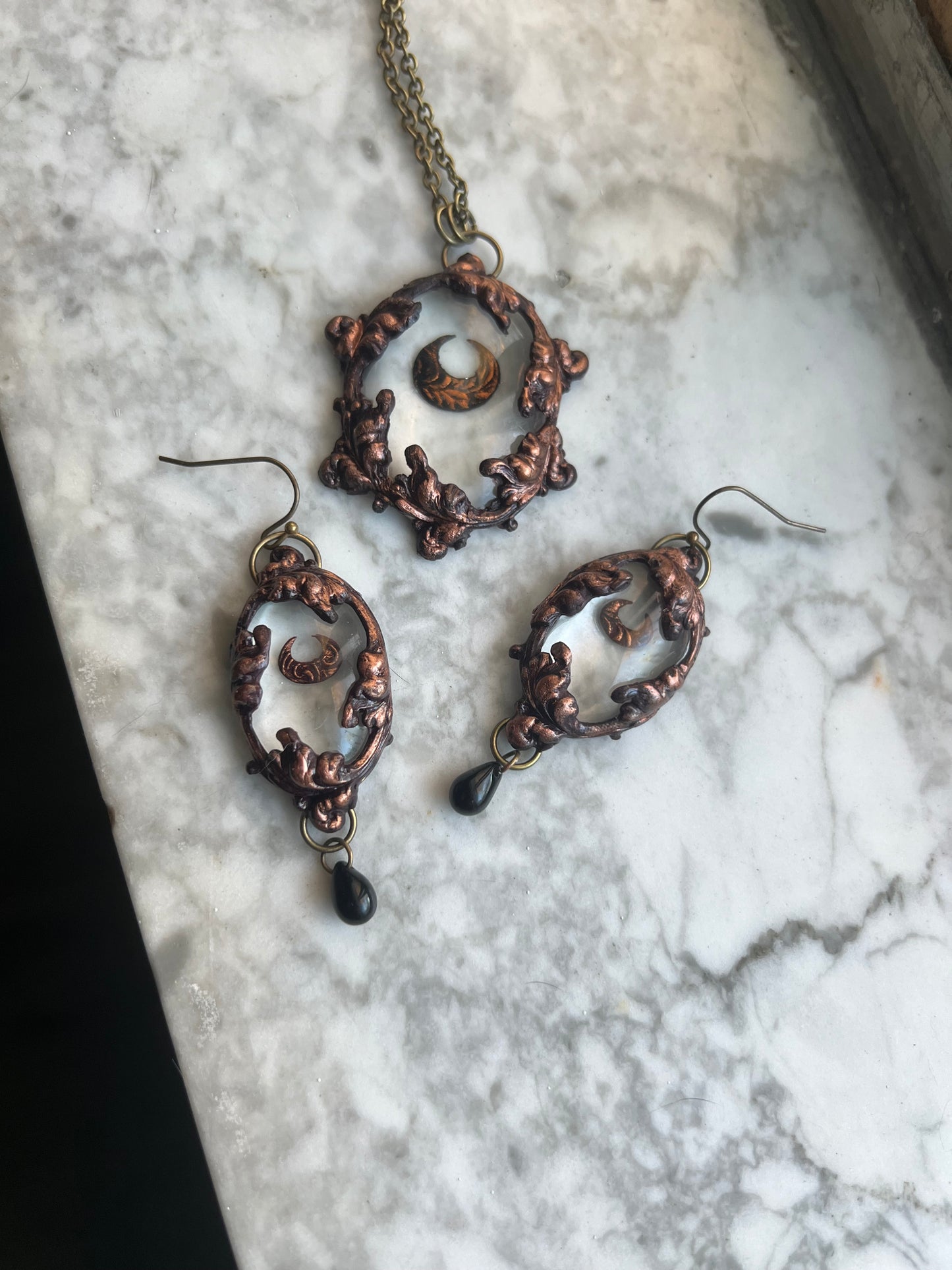 Persephone’s Gazing Glass